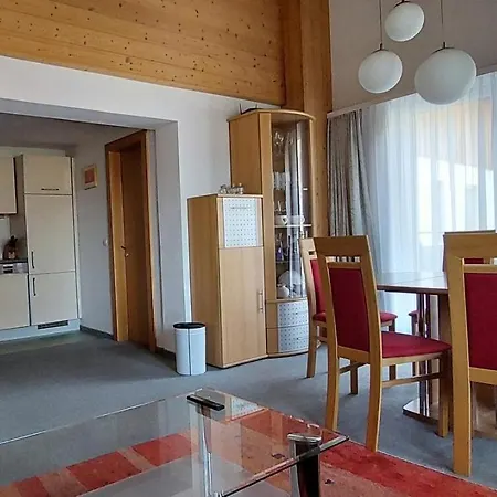Apartament Saroja